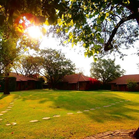 African Footprints Lodge Midrand Exterior photo